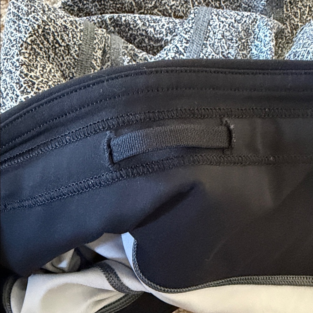 lululemon athletica Leggings - Picture 6 of 7